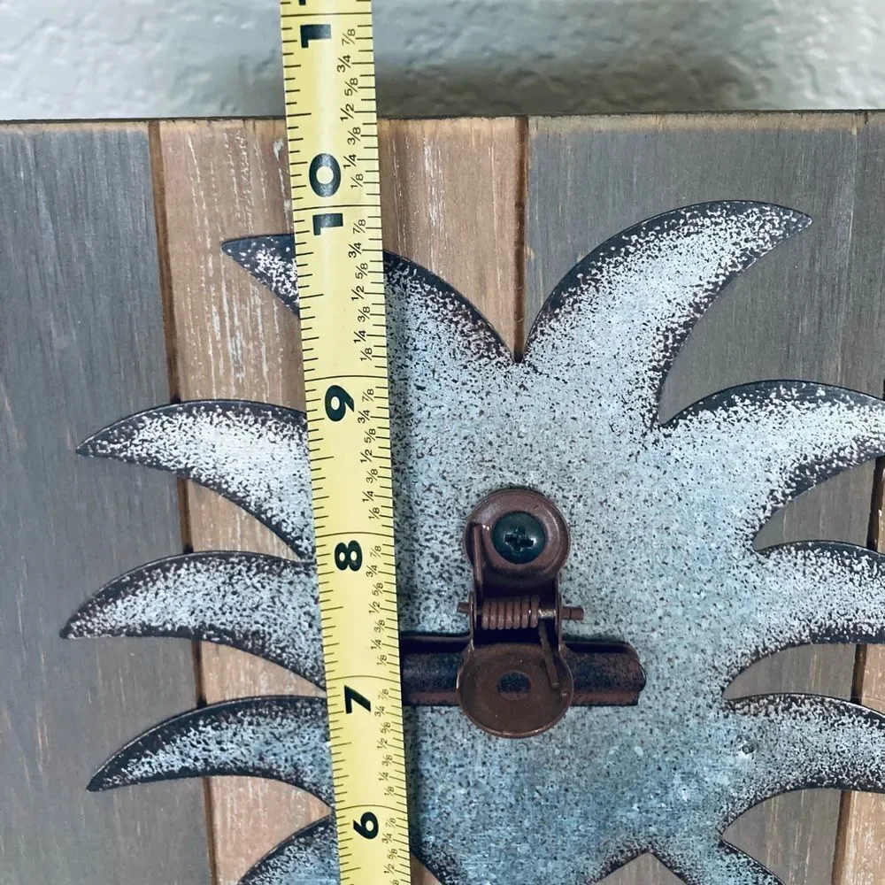 Pineapple Wood Metal Plank Clip Picture Frame Display